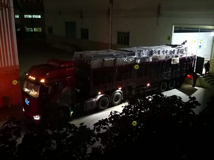 發(fā)往貴州的一批病床加配件 發(fā)往貴州的一批病床加配件